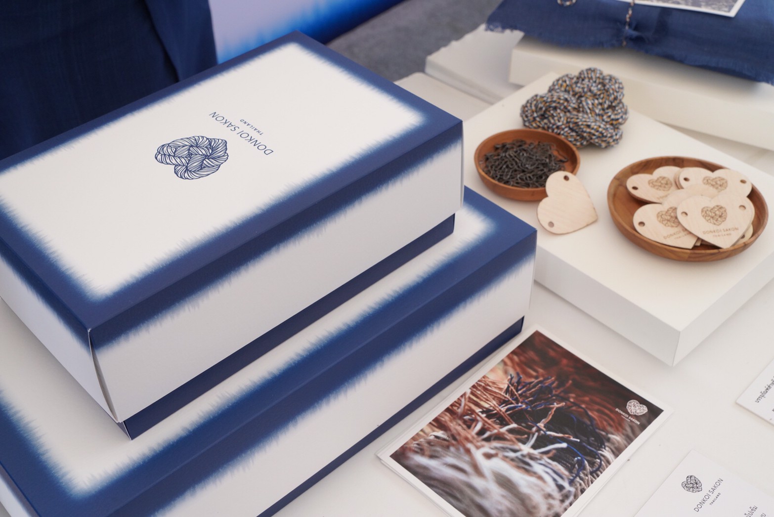 สมเด็จพระเจ้าลูกเธอ เจ้าฟ้าสิริวัณณวรีฯ พระราชทานกี่ทอผ้า เป็นปฐมฤกษ์ให้กับกลุ่มทอผ้าบ้านดอนกอย เพื่อสืบสาน รักษา ต่อยอด ในการอนุรักษ์ภูมิปัญญาผ้าไทย