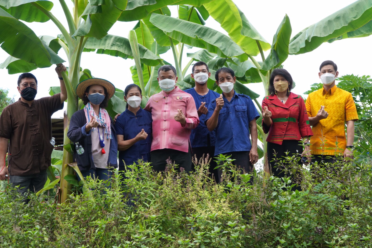 อธิบดี พช. เยี่ยมชมต้นแบบความสำเร็จการพัฒนาคุณภาพชีวิตตามหลักทฤษฎีใหม่ประยุกต์สู่ “โคก หนอง นา พช.” ด้วยพลังของคนรุ่นใหม่” ขยายความสุขสู่ชุมชน