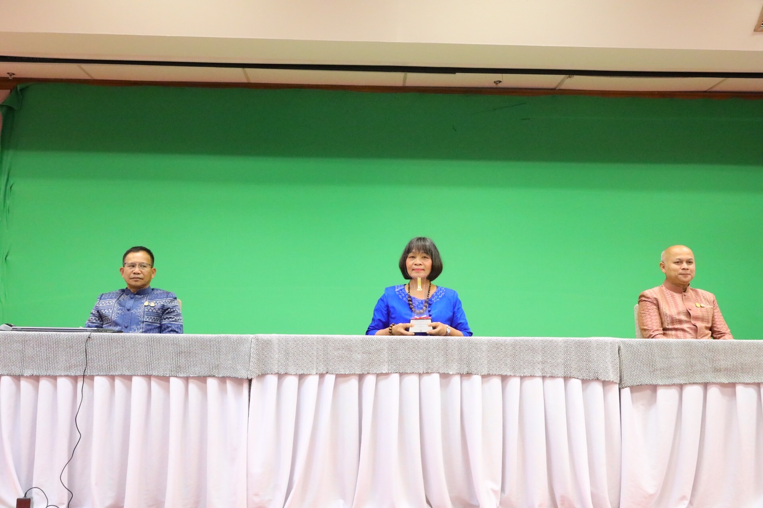 พช. สุดปลื้ม หนึ่งเดียวของมหาดไทย  คว้า 6 รางวัลเลิศรัฐ ปี 64 เป็น 1 ใน 4 ของประเทศ หน่วยงานที่กวาด PMQA ครบทุกรายหมวด