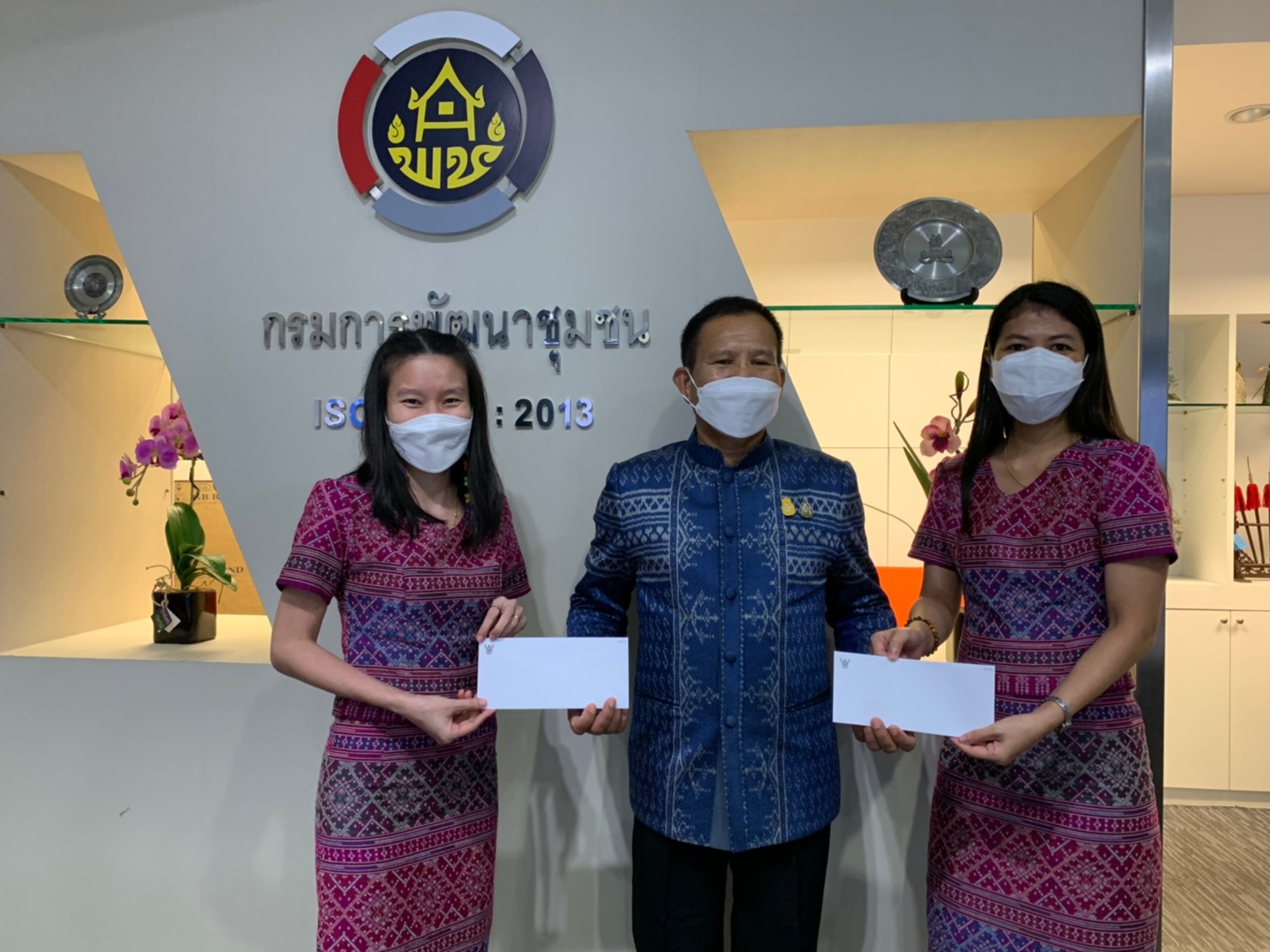 ศูนย์สารสนเทศฯ มอบรางวัลและเกียรติบัตรเชิดชูเกียรติแก่บุคลากร ประจำปี 2564