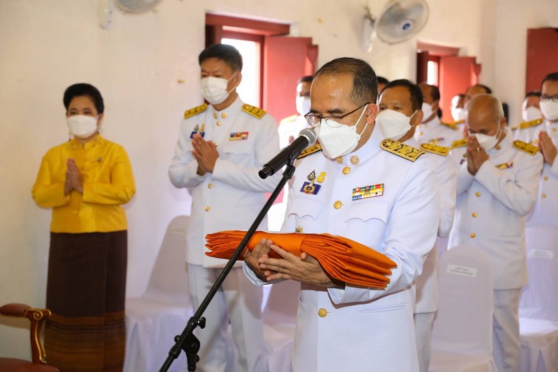 พระบาทสมเด็จพระเจ้าอยู่หัว  ทรงพระกรุณาโปรดเกล้าฯ พระราชทานผ้าพระกฐิน ประจำปี พ.ศ. 2564 ให้กรมการพัฒนาชุมชน นำไปทอดถวาย ณ วัดธรรมามูลวรวิหาร ตำบลธรรมามูล อำเภอเมืองชัยนาท จังหวัดชัยนาท