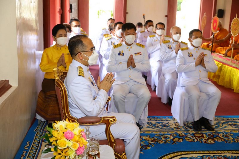 พระบาทสมเด็จพระเจ้าอยู่หัว  ทรงพระกรุณาโปรดเกล้าฯ พระราชทานผ้าพระกฐิน ประจำปี พ.ศ. 2564 ให้กรมการพัฒนาชุมชน นำไปทอดถวาย ณ วัดธรรมามูลวรวิหาร ตำบลธรรมามูล อำเภอเมืองชัยนาท จังหวัดชัยนาท