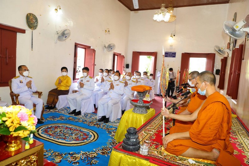 พระบาทสมเด็จพระเจ้าอยู่หัว  ทรงพระกรุณาโปรดเกล้าฯ พระราชทานผ้าพระกฐิน ประจำปี พ.ศ. 2564 ให้กรมการพัฒนาชุมชน นำไปทอดถวาย ณ วัดธรรมามูลวรวิหาร ตำบลธรรมามูล อำเภอเมืองชัยนาท จังหวัดชัยนาท