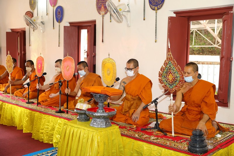 พระบาทสมเด็จพระเจ้าอยู่หัว  ทรงพระกรุณาโปรดเกล้าฯ พระราชทานผ้าพระกฐิน ประจำปี พ.ศ. 2564 ให้กรมการพัฒนาชุมชน นำไปทอดถวาย ณ วัดธรรมามูลวรวิหาร ตำบลธรรมามูล อำเภอเมืองชัยนาท จังหวัดชัยนาท