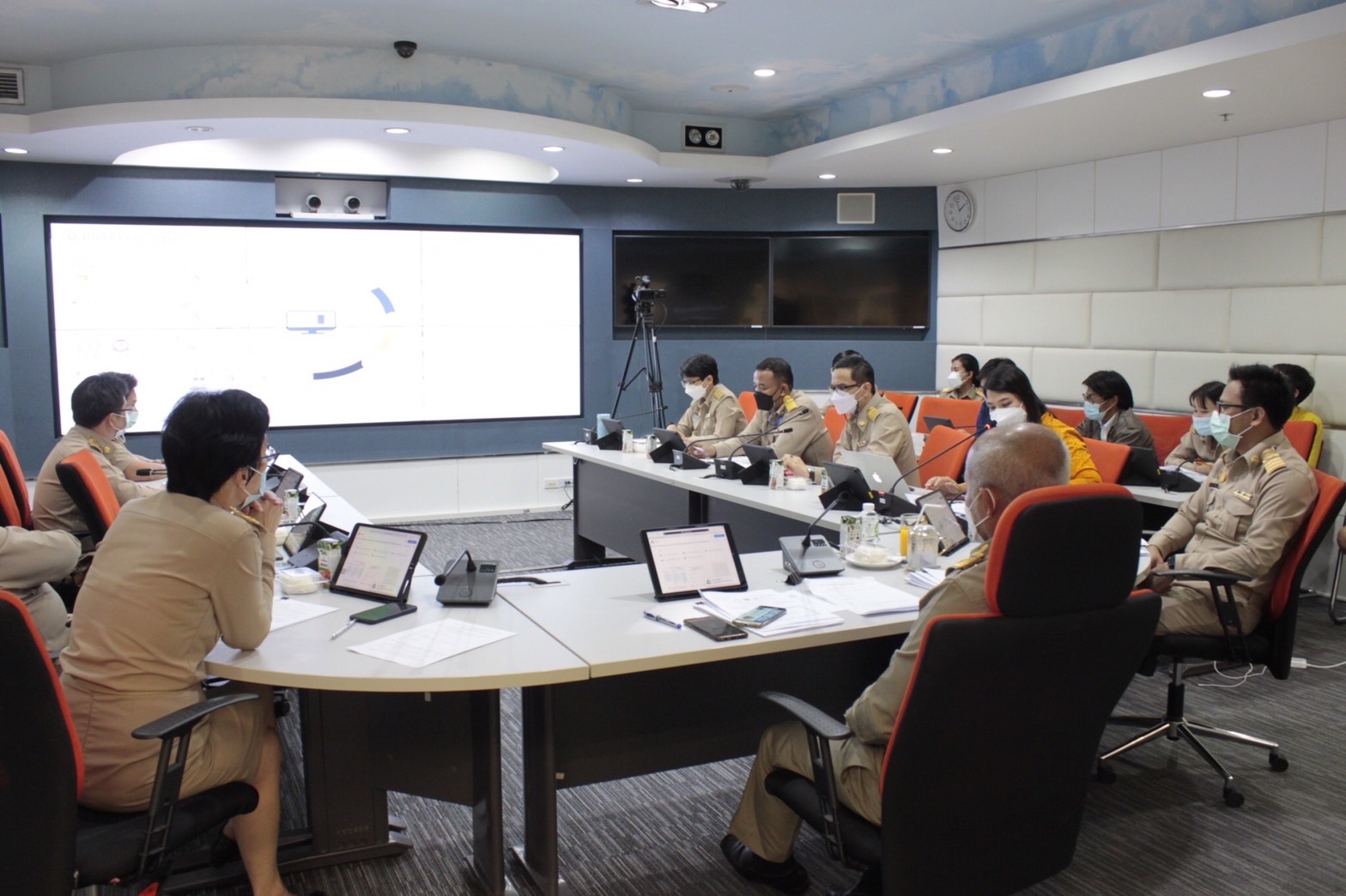 ศูนย์สารสนเทศฯ จัดประชุมคณะกรรมการบริหารและจัดหาระบบคอมพิวเตอร์ กรมการพัฒนาชุมชน ครั้งที่ 2/2564