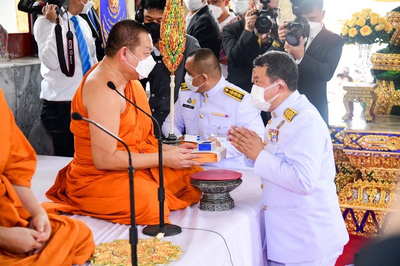 อธิบดี พช. ร่วมพิธีถวายผ้าพระกฐินพระราชทานของกระทรวงมหาดไทย ประจำปี 2564