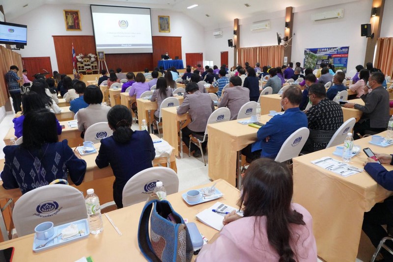 อธิบดี พช. มอบนโยบายการขับเคลื่อนภารกิจสำคัญของกรมการพัฒนาชุมชน  ประจำปีงบประมาณ พ.ศ. 2565” เพื่อสร้างสรรค์ชุมชน สร้างคน สร้างชาติ อย่างยั่งยืน