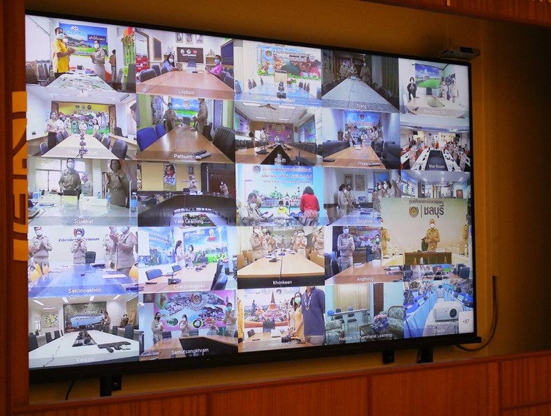 อธิบดี พช. เป็นประธานการประชุมกรมการพัฒนาชุมชนสัญจร ครั้งที่ 1/2565 ติดตามความก้าวหน้าการขับเคลื่อนงานพัฒนาชุมชน ณ ศูนย์ศึกษาและพัฒนาชุมชนชลบุรี จังหวัดชลบุรี