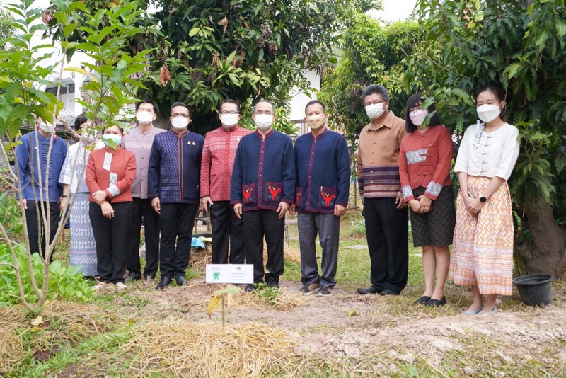 อธิบดี พช. มอบนโยบายการขับเคลื่อนภารกิจสำคัญของกรมการพัฒนาชุมชน  ประจำปีงบประมาณ พ.ศ. 2565” เพื่อสร้างสรรค์ชุมชน สร้างคน สร้างชาติ อย่างยั่งยืน