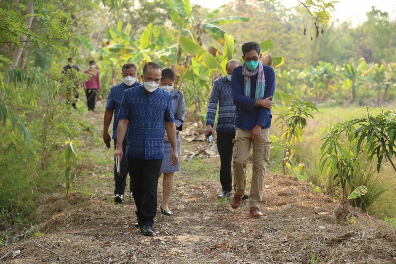 อธิบดีกรมการพัฒนาชุมชน ลงพื้นที่ตรวจเยี่ยม ให้กำลังใจข้าราชการจังหวัดอุดรธานี มอบนโยบายการขับเคลื่อนงานยุทธศาสตร์กรมการพัฒนาชุม