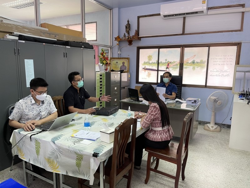 ศูนย์สารสนเทศฯ ติดตามการดำเนินงานโครงการที่เกี่ยวข้องกับระบบเครือข่ายและความมั่นคงปลอดภัยด้านเทคโนโลยีสารสนเทศ ปีงบประมาณ พ.ศ.2565 ณ สำนักงานพัฒนาชุมชนจังหวัดและอำเภอในพื้นที่จังหวัดฉะเชิงเทรา