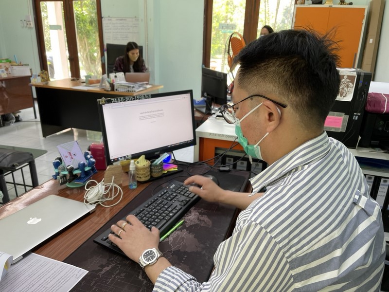 ศูนย์สารสนเทศฯ ติดตามการดำเนินงานโครงการที่เกี่ยวข้องกับระบบเครือข่ายและความมั่นคงปลอดภัยด้านเทคโนโลยีสารสนเทศ ปีงบประมาณ พ.ศ.2565 ณ สำนักงานพัฒนาชุมชนจังหวัดและอำเภอในพื้นที่จังหวัดฉะเชิงเทรา