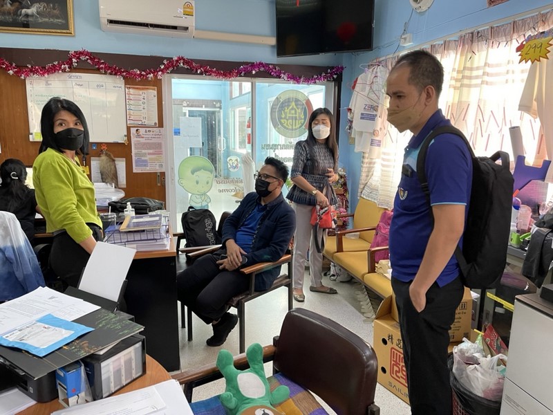 ศูนย์สารสนเทศฯ ติดตามการดำเนินงานโครงการที่เกี่ยวข้องกับระบบเครือข่ายและความมั่นคงปลอดภัยด้านเทคโนโลยีสารสนเทศ ปีงบประมาณ พ.ศ.2565 ณ สำนักงานพัฒนาชุมชนจังหวัดและอำเภอในพื้นที่จังหวัดฉะเชิงเทรา