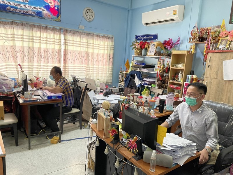 ศูนย์สารสนเทศฯ ติดตามการดำเนินงานโครงการที่เกี่ยวข้องกับระบบเครือข่ายและความมั่นคงปลอดภัยด้านเทคโนโลยีสารสนเทศ ปีงบประมาณ พ.ศ.2565 ณ สำนักงานพัฒนาชุมชนจังหวัดและอำเภอในพื้นที่จังหวัดฉะเชิงเทรา