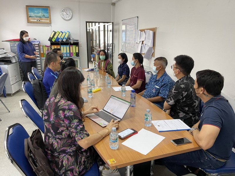 ศูนย์สารสนเทศฯ ติดตามการดำเนินงานโครงการที่เกี่ยวข้องกับระบบเครือข่ายและความมั่นคงปลอดภัยด้านเทคโนโลยีสารสนเทศ ปีงบประมาณ พ.ศ.2565 ณ สำนักงานพัฒนาชุมชนจังหวัดและอำเภอในพื้นที่จังหวัดฉะเชิงเทรา