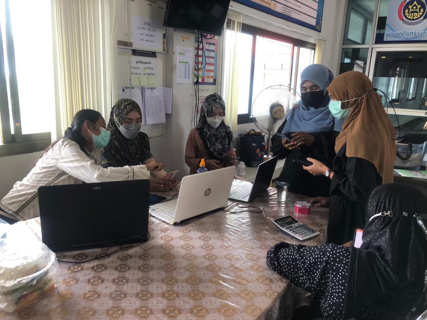 การเสริมสร้างความรู้ความเข้าใจการจัดเก็บข้อมูล จปฐ. ด้วยเครื่องมืออิเล็กทรอนิกส์แก่อาสาสมัครจัดเก็บข้อมูล