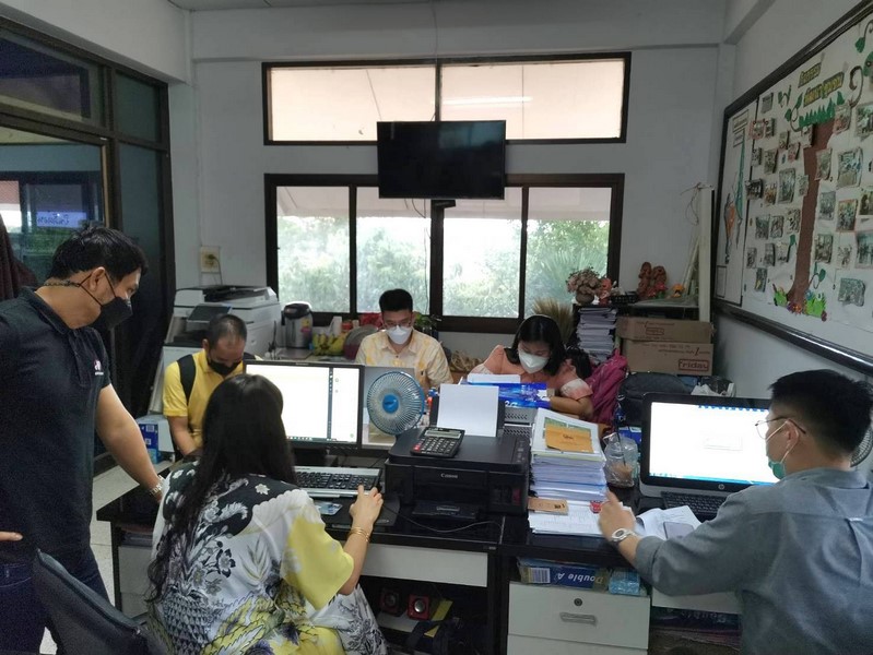 ศูนย์สารสนเทศฯ ติดตามการดำเนินงานโครงการที่เกี่ยวข้องกับระบบเครือข่ายและความมั่นคงปลอดภัยด้านเทคโนโลยีสารสนเทศ ปีงบประมาณ พ.ศ.2565 สำหรับสำนักงานพัฒนาชุมชนจังหวัดและอำเภอในพื้นที่จังหวัดจันทบุรี