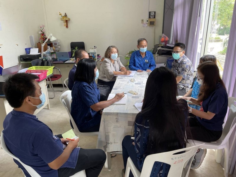 ศูนย์สารสนเทศฯ ติดตามการดำเนินงานโครงการที่เกี่ยวข้องกับระบบเครือข่ายและความมั่นคงปลอดภัยด้านเทคโนโลยีสารสนเทศ ปีงบประมาณ พ.ศ.2565 สำหรับสำนักงานพัฒนาชุมชนจังหวัดและอำเภอในพื้นที่จังหวัดจันทบุรี