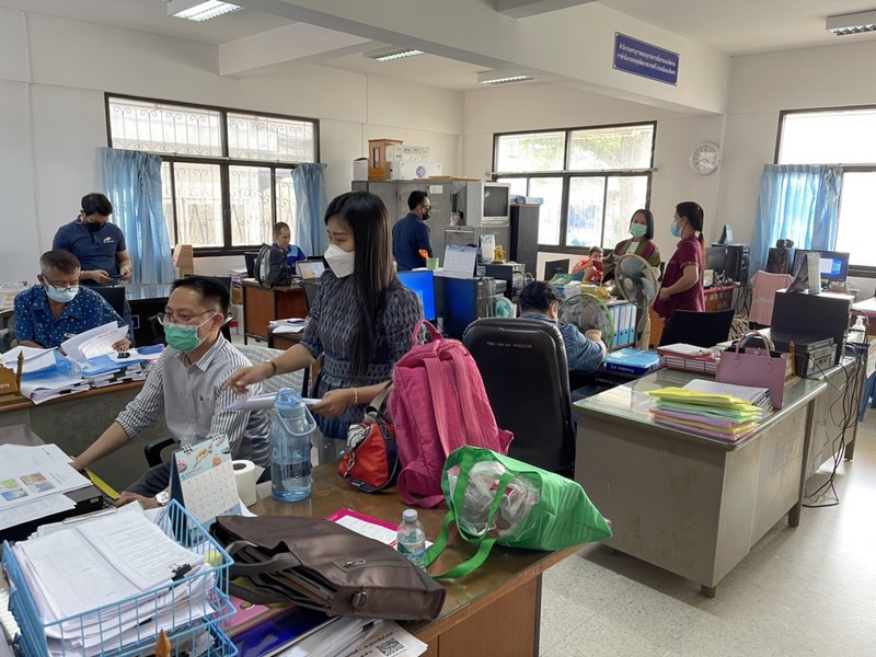 ศูนย์สารสนเทศฯ ติดตามการดำเนินงานโครงการที่เกี่ยวข้องกับระบบเครือข่ายและความมั่นคงปลอดภัยด้านเทคโนโลยีสารสนเทศ ปีงบประมาณ พ.ศ.2565 ณ สำนักงานพัฒนาชุมชนจังหวัดและอำเภอในพื้นที่จังหวัดฉะเชิงเทรา