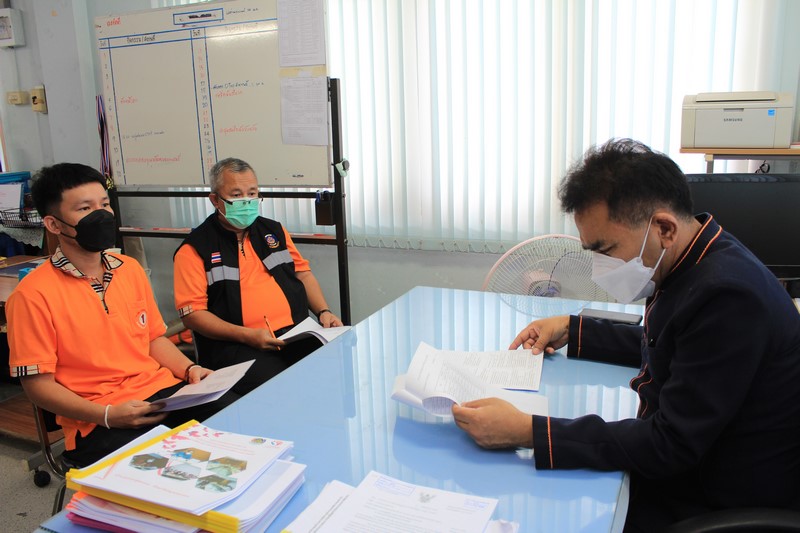 ผอ. ศูนย์สารสนเทศฯ ตรวจติดตามการจัดเก็บข้อมูลความจำเป็นพื้นฐาน(จปฐ.) ปี 2565 จ.สมุทรสาคร