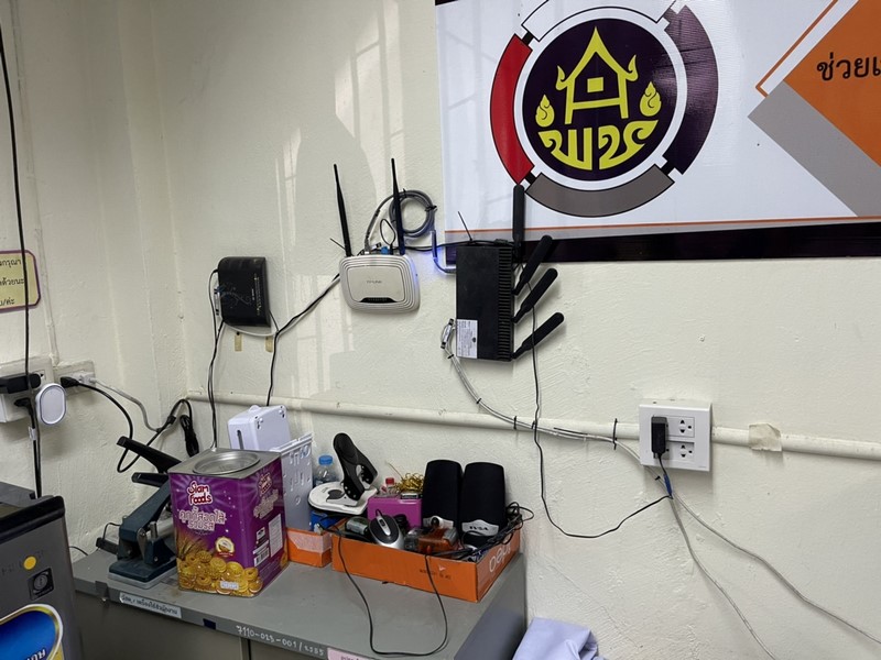 ศูนย์สารสนเทศฯ ติดตามการดำเนินงานโครงการที่เกี่ยวข้องกับระบบเครือข่ายและความมั่นคงปลอดภัยด้านเทคโนโลยีสารสนเทศ ปีงบประมาณ พ.ศ.2565 พื้นที่จังหวัดศรีสะเกษ