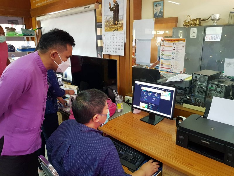 ผู้อำนวยการศูนย์สารสนเทศฯ ตรวจติดตามการดำเนินงานโครงการที่เกี่ยวข้องกับระบบเครือข่ายและความมั่นคงปลอดภัยด้านเทคโนโลยีสารสนเทศ ปีงบประมาณ พ.ศ.2565 พื้นที่จังหวัดนครศรีธรรมราช วันที่ 2