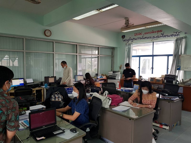 ศูนย์สารสนเทศฯ ตรวจติดตามการดำเนินงานโครงการที่เกี่ยวข้องกับระบบเครือข่ายและความมั่นคงปลอดภัยด้านเทคโนโลยีสารสนเทศ ปีงบประมาณ พ.ศ.2565 ในพื้นที่จังหวัดสุราษฎร์ธานี