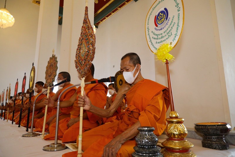 พระบาทสมเด็จพระเจ้าอยู่หัว  ทรงพระกรุณาโปรดเกล้าฯ พระราชทานผ้าพระกฐิน ประจำปี พ.ศ. 2565 ให้กรมการพัฒนาชุมชนนำไปทอดถวาย ณ วัดเจษฎาราม พระอารามหลวง ตำบลมหาชัย อำเภอเมืองสมุทรสาคร จังหวัดสมุทรสาคร