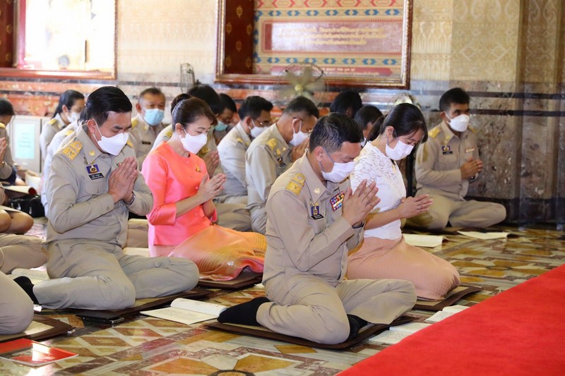 อธิบดี พช. นำคณะผู้บริหารพร้อมเจ้าหน้าที่ร่วมพิธีเจริญพระพุทธมนต์และเจริญจิตตภาวนาถวายพระพรชัยมงคลแด่สมเด็จพระเจ้าลูกเธอ เจ้าฟ้าพัชรกิติยาภา นเรนทิราเทพยวดี กรมหลวงราชสาริณีสิริพัชร มหาวัชรราชธิดา