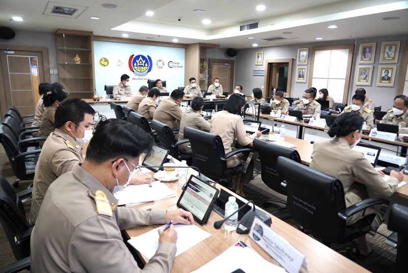 อธิบดี พช. ย้ำบุคลากรกรมการพัฒนาชุมชนเร่งขับเคลื่อนงานตามนโยบายสำคัญให้มีประสิทธิภาพเกิดประโยชน์ต่อพี่น้องประชาชน ผ่านระบบการประชุมทางไกล 76 จังหวัด