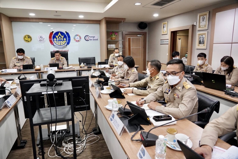 อธิบดี พช. ย้ำบุคลากรกรมการพัฒนาชุมชนเร่งขับเคลื่อนงานตามนโยบายสำคัญให้มีประสิทธิภาพเกิดประโยชน์ต่อพี่น้องประชาชน ผ่านระบบการประชุมทางไกล 76 จังหวัด