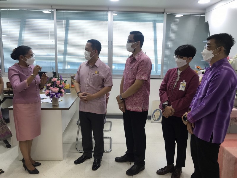 ศูนย์สารสนเทศฯ ร่วมแสดงความยินดีในโอกาสเข้ารับตำแหน่ง ผู้อำนวยการสำนักส่งเสริมภูมิปัญญาท้องถิ่นและวิสาหกิจชุมชน (สภว.)