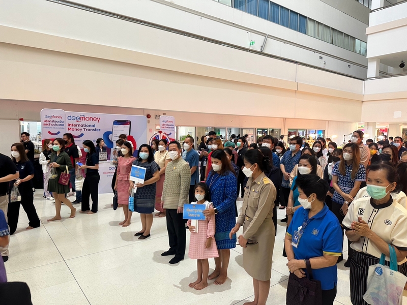 ศูนย์สารสนเทศฯ ร่วมทำบุญตักบาตรประจำสัปดาห์