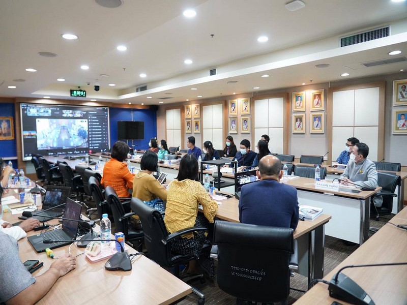 อธิบดี พช. เร่งสร้างความเข้าใจการขับเคลื่อนการขจัดความยากจนและพัฒนาคนทุกช่วงวัยฯ โดยใช้ข้อมูลจาก TPMAP ปี ’66 ผ่านระบบออนไลน์ (Cisco WebEX)