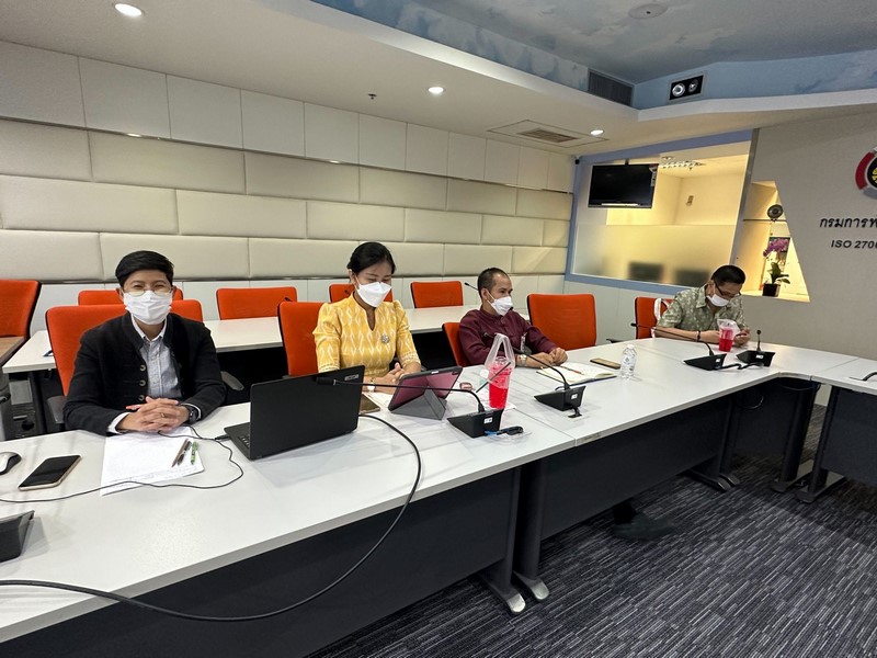 ศูนย์สารสนเทศฯ จัดกิจกรรมแลกเปลี่ยนเรียนรู้ สรุปสาระสำคัญในการเตรียมสอบ K3 ให้แก่บุคลากรเพื่อเป็นขวัญและกำลังใจ ภายใต้โครงการพัฒนาชุมชนใสสะอาด มิติที่1