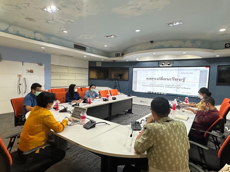 ศูนย์สารสนเทศฯ จัดกิจกรรมแลกเปลี่ยนเรียนรู้ สรุปสาระสำคัญในการเตรียมสอบ K3 ให้แก่บุคลากรเพื่อเป็นขวัญและกำลังใจ ภายใต้โครงการพัฒนาชุมชนใสสะอาด มิติที่1