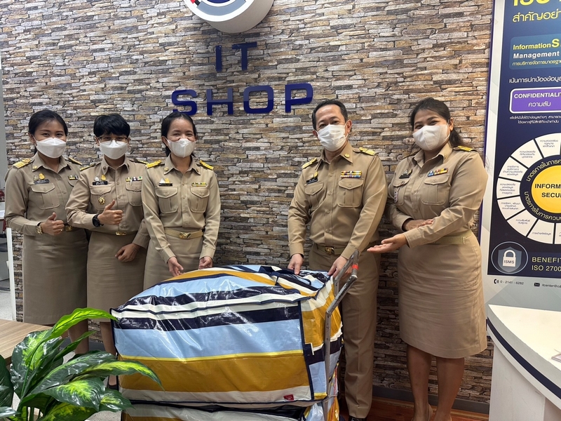 ศูนย์สารสนเทศเพื่อการพัฒนาชุมชน จัดกิจกรรมทำความดี บริจาคสิ่งของเติมเต็มสังคมด้วยความอบอุ่นและความหวัง ภายใต้ โครงการพัฒนาชุมชนใสสะอาด : กิจกรรมการบริจาคแบ่งปันสิ่งของ “พี่ปันน้อง” 