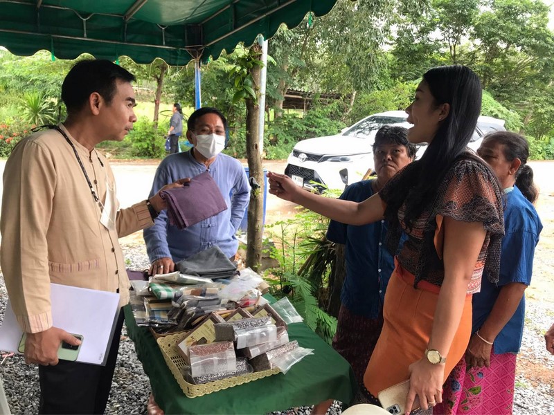ศสท. ร่วมสนับสนุนการขับเคลื่อนงานภายใต้โครงการพัชรสุธาคชานุรักษ์ กิจกรรมสนับสนุนการพัฒนาหมู่บ้านคนรักษ์ช้าง อำเภอเขาชะเมา จังหวัดระยอง