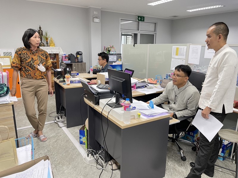 ศูนย์สารสนเทศฯ ตรวจติดตามการดำเนินงานโครงการที่เกี่ยวข้องกับระบบเครือข่ายและความมั่นคงปลอดภัยด้านเทคโนโลยีสารสนเทศ ประจำปีงบประมาณ พ.ศ.2566 ณ จังหวัดอ่างทอง