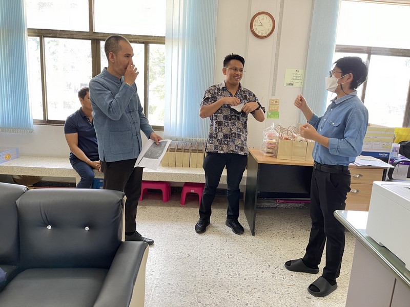 ศูนย์สารสนเทศฯ ตรวจติดตามการดำเนินงานโครงการที่เกี่ยวข้องกับระบบเครือข่ายและความมั่นคงปลอดภัยด้านเทคโนโลยีสารสนเทศ ประจำปีงบประมาณ พ.ศ.2566 ณ จังหวัดอ่างทอง
