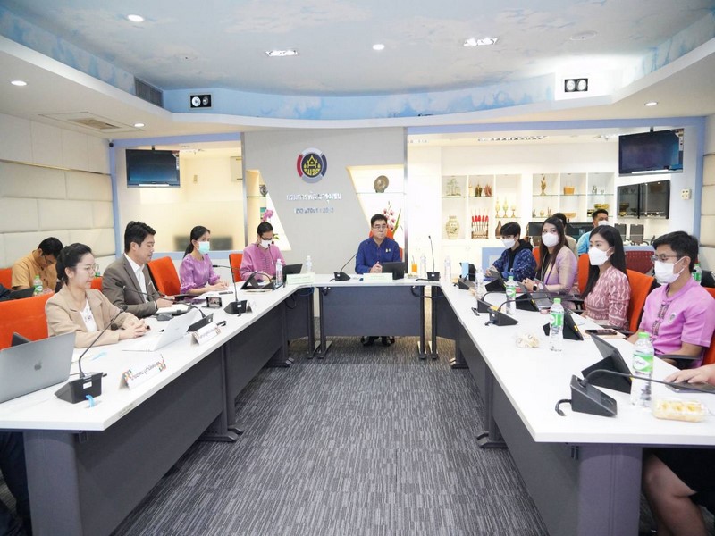 รองอธิบดี พช. เปิดการอบรมบุคลากรกรมการพัฒนาชุมชน ภายใต้โครงการเพิ่มประสิทธิภาพแพลตฟอร์มบริการดิจิทัล Click ชุมชน สำหรับบริการประชาชน หลักสูตรสำหรับเจ้าหน้าที่ส่วนกลางและส่วนภูมิภาค