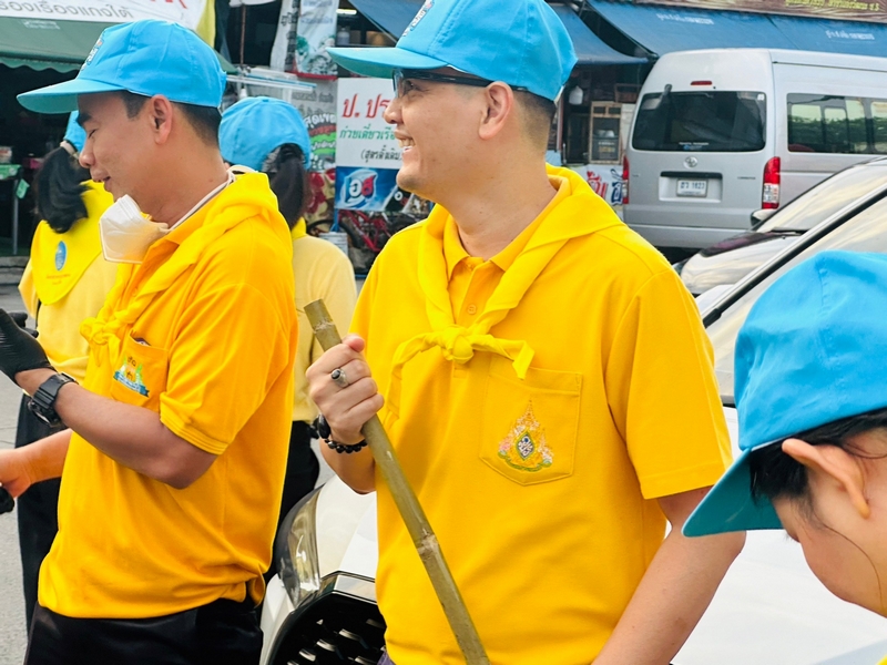 ศูนย์สารสนเทศฯ ร่วมกิจกรรมจิตอาสาบำเพ็ญสาธารณประโยชน์และบำเพ็ญสาธารณกุศล เนื่องในวันสำคัญของชาติไทย ในห้วงเดือนตุลาคม 2566