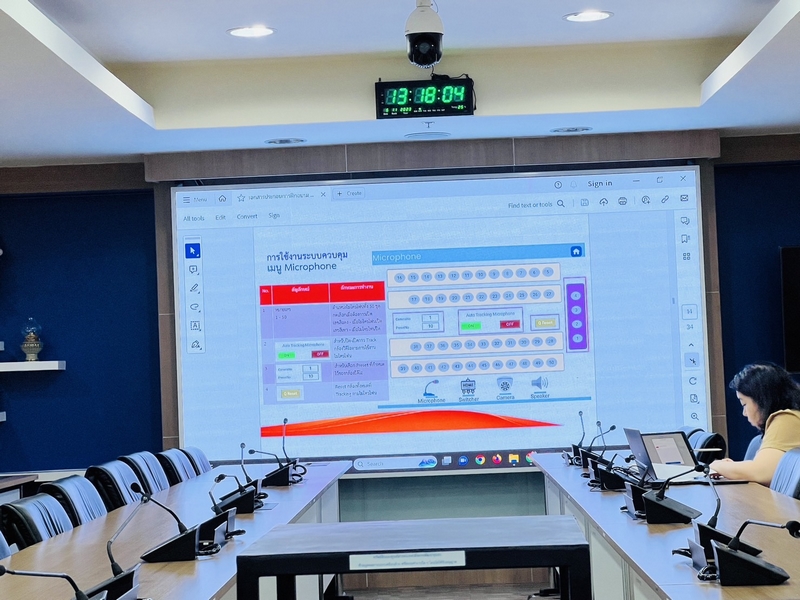 ศูนย์สารสนเทศฯ ฝึกอบรมเจ้าหน้าที่ ตามโครงการพัฒนาระบบบริหารจัดการห้องประชุม 5001