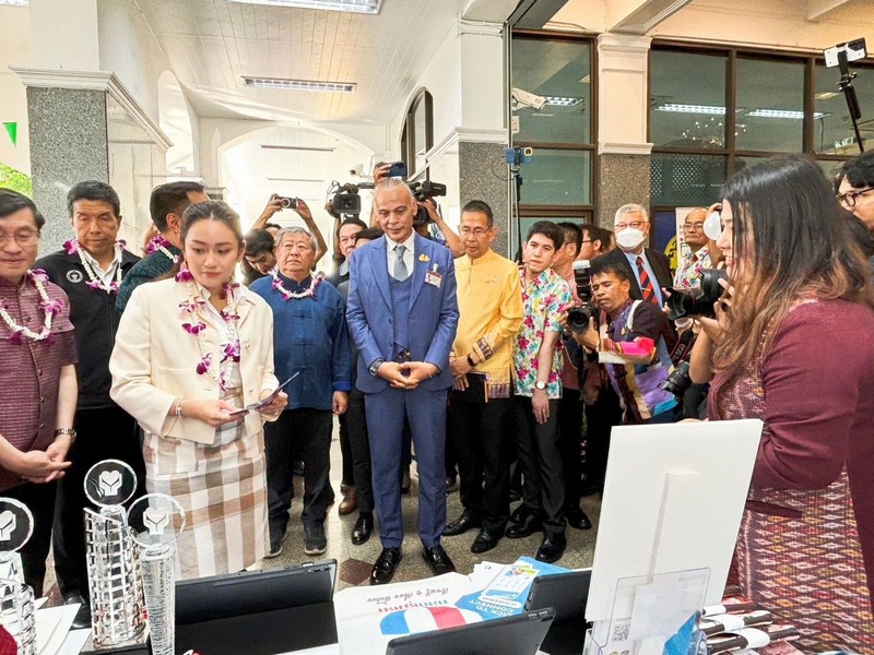 ศูนย์สารสนเทศฯ จัดแสดงผลงานการขับเคลื่อน Soft Power  ผ่าน Click ชุมชน