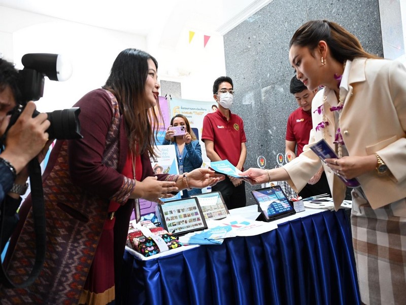ศูนย์สารสนเทศฯ จัดแสดงผลงานการขับเคลื่อน Soft Power  ผ่าน Click ชุมชน