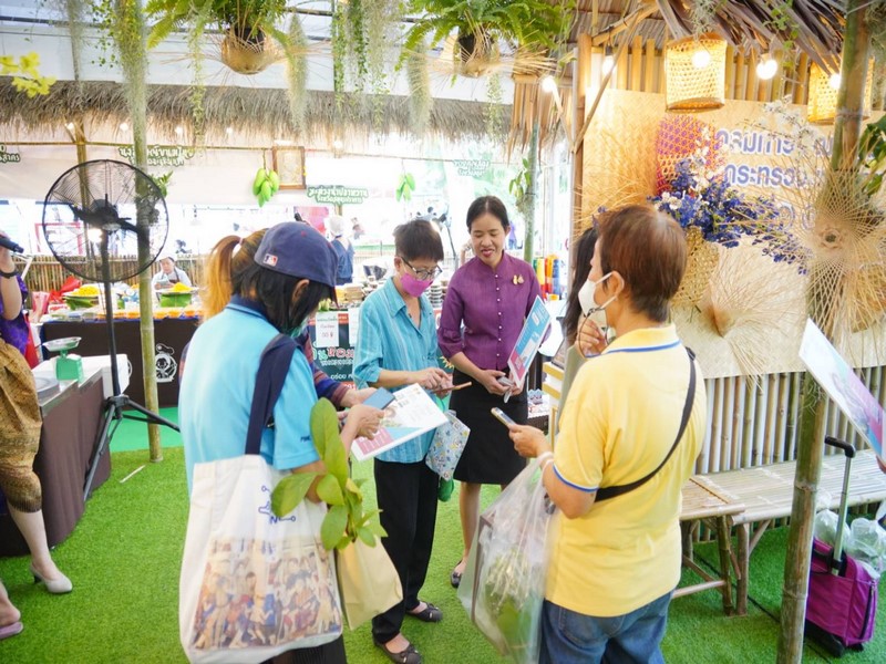 ศูนย์สารสนเทศฯ ร่วมจัดกิจกรรม ณ งานกาชาด 2566 “กาลก่อน กาลนี้ กาลหน้า” สำราญใจในวันวาน เที่ยวสนุกสุขใจ ได้กุศล
