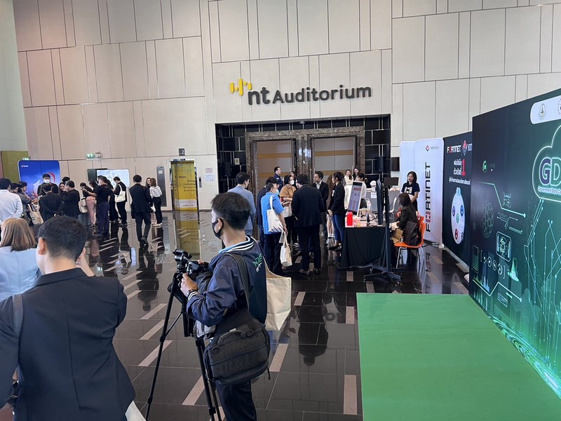 กรมการพัฒนาชุมชนเข้าร่วม งานสัมมนา GOV Cloud 2023 : Govenment Innovation with Cloud เพื่อร่วมรับฟังทิศทางการบริการระบบคลาวด์กลางภาครัฐมของประเทศ