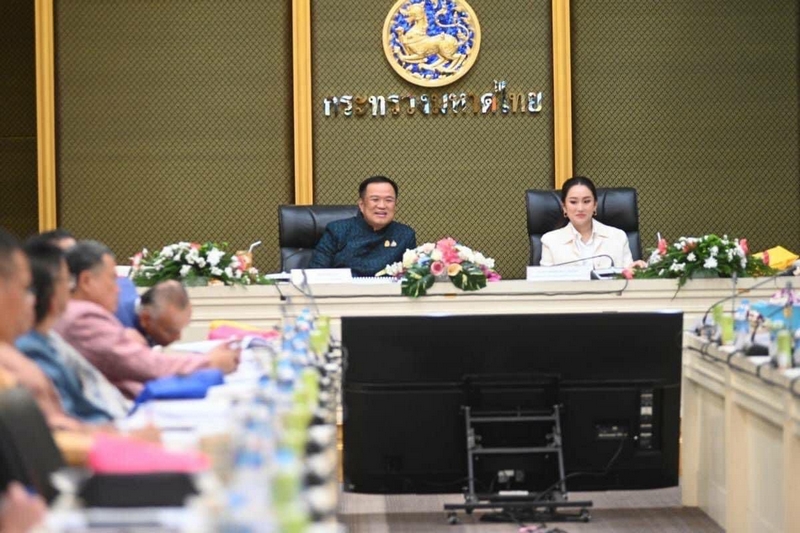 พช. นำเสนอ platform “Click ชุมชน”  สนับสนุนการขับเคลื่อน Soft Power แห่งชาติ