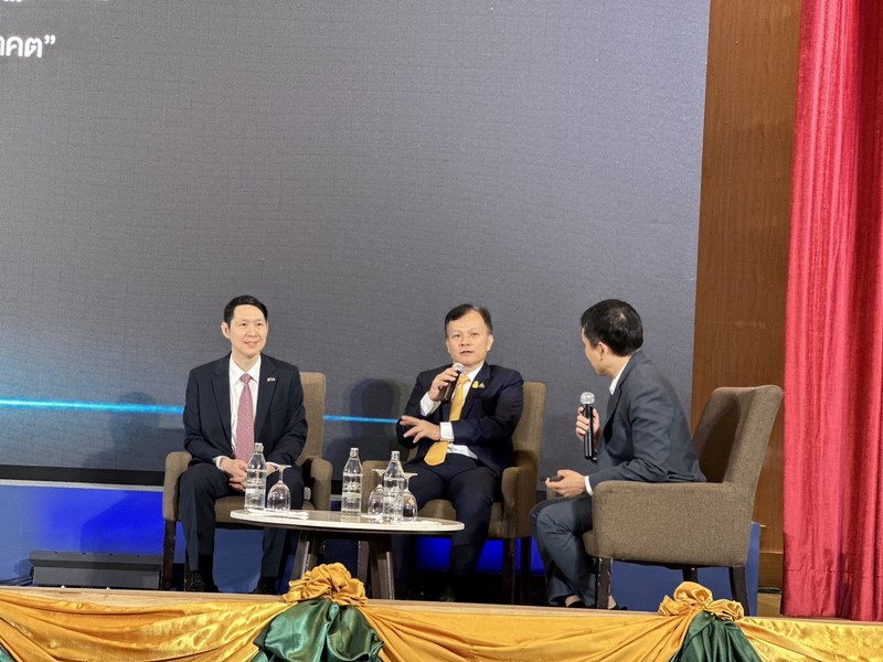 กรมการพัฒนาชุมชน รับมอบรางวัลสำหรับหน่วยงานนำร่องและหน่วยงานเป้าหมายภายใต้โครงการแพลตฟอร์มภาครัฐเพื่อรองรับการปฏิบัติตามกฎหมายคุ้มครองข้อมูลส่วนบุคคล (Government Platform for PDPA Compliance: GPPC)