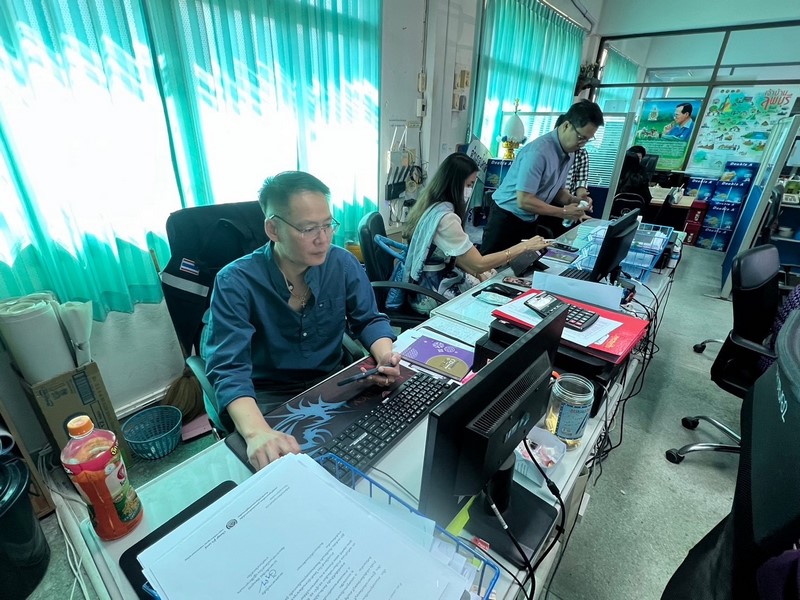 ศูนย์สารสนเทศฯ ลงพื้นที่ตรวจสอบประสิทธิภาพการทำงานของอุปกรณ์วงจรสื่อสัญญาณอินเทอร์เน็ต ณ จังหวัดลพบุรี